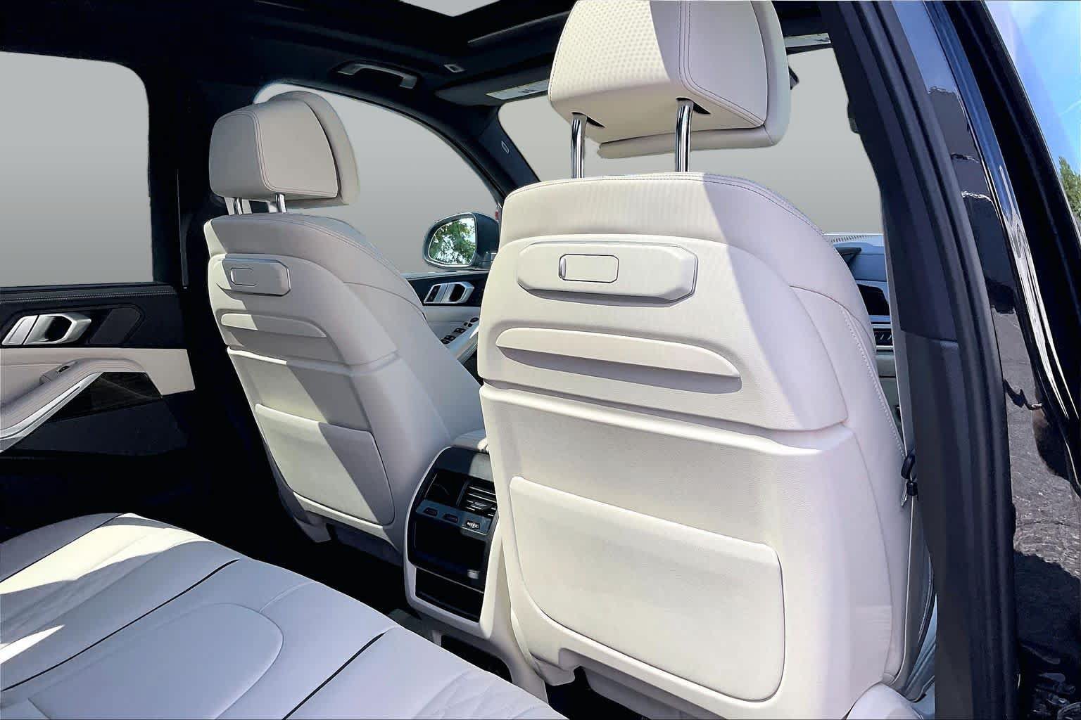 Used 2024 BMW X5 xDrive40i w/ Executive Package AWD/4WD image 20