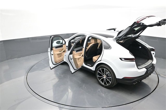 New 2026 Porsche Cayenne Coupe image 28