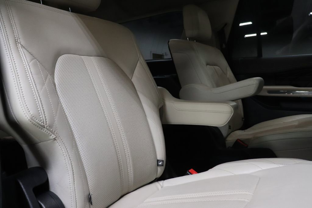 Used 2020 Ford Expedition Max Platinum image 27