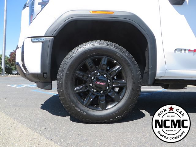 Used 2025 GMC Sierra 2500 AT4 AWD/4WD image 9