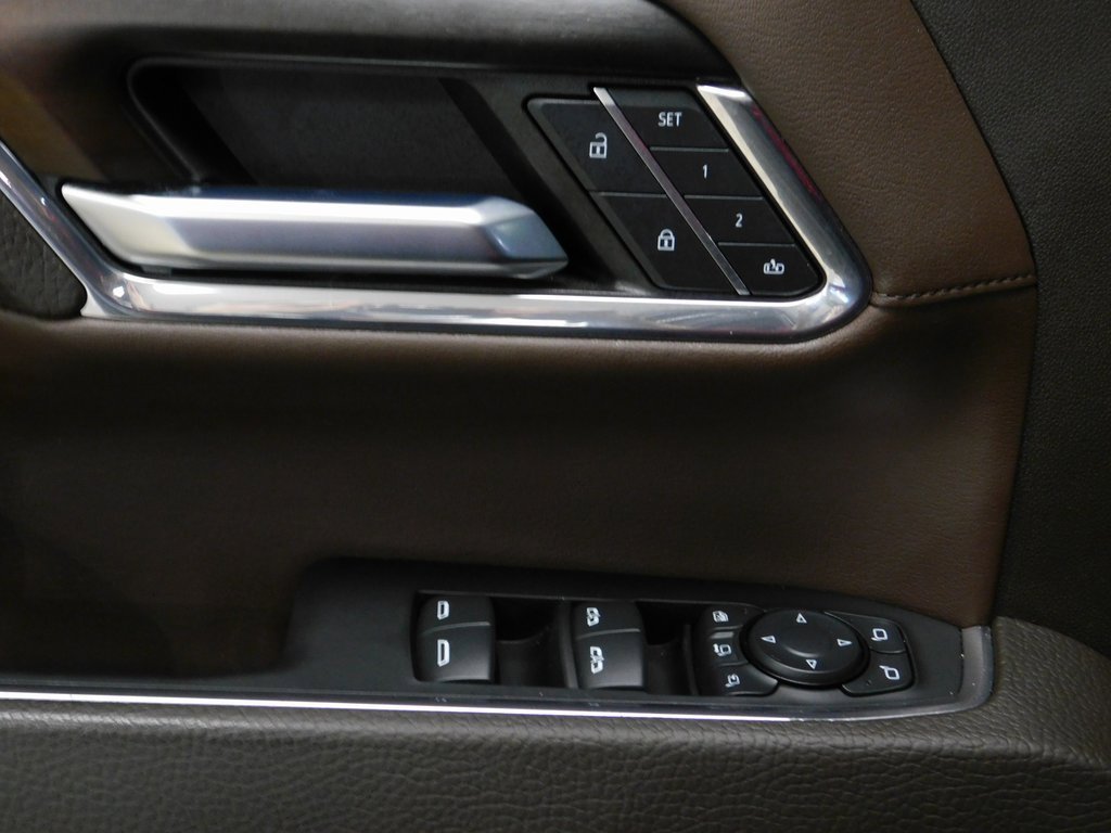 Used 2024 GMC Sierra 2500 Denali w/ Denali Reserve Package image 30