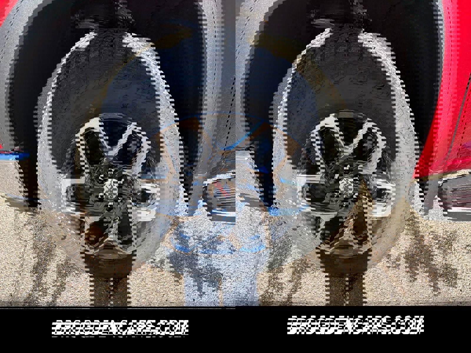 New 2026 GMC Sierra 1500 SLT w/ SLT Premium Package image 10