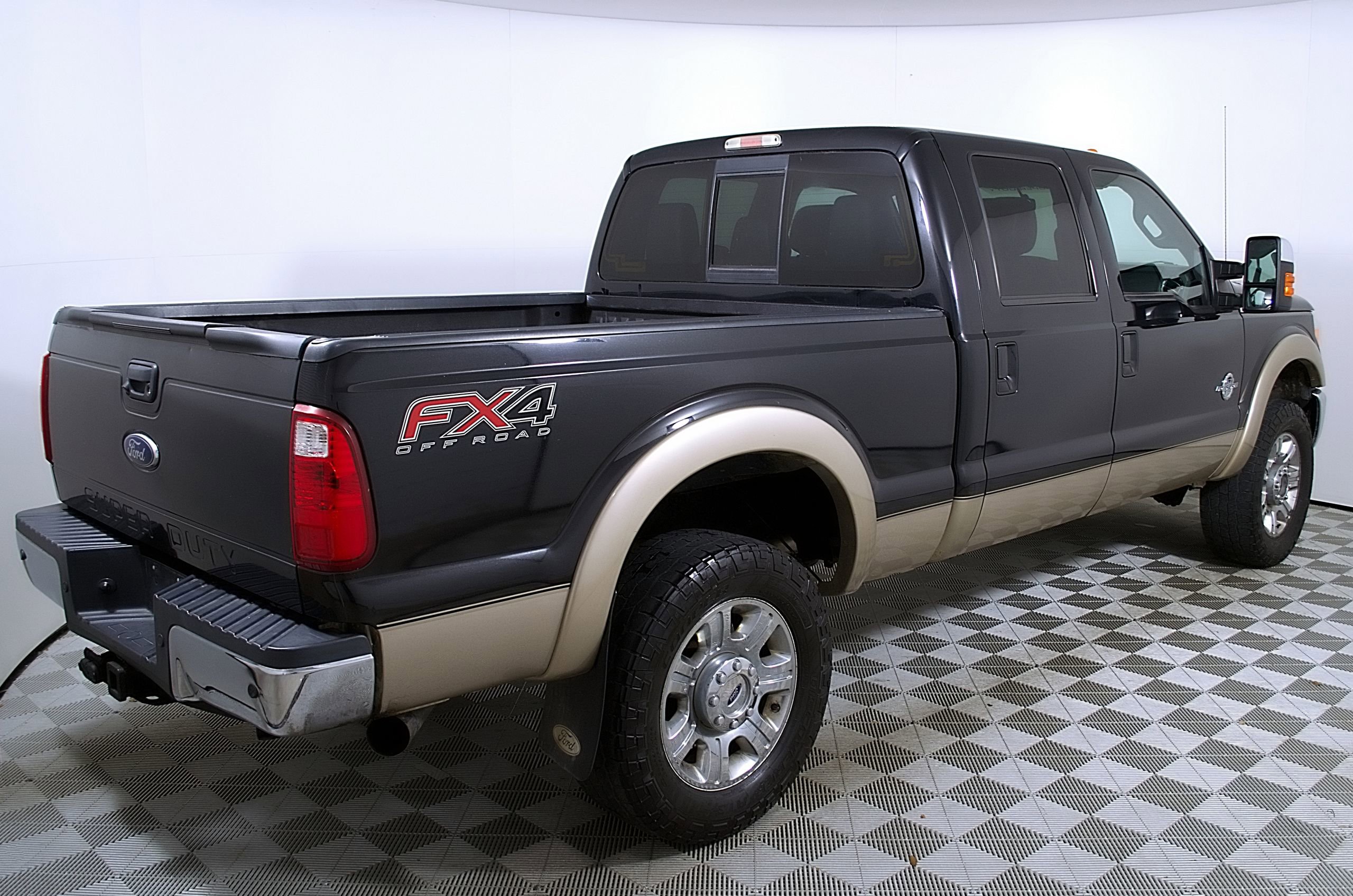 Used 2012 Ford F350 Lariat w/ Chrome Pkg image 7