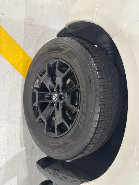 Used 2021 Nissan Frontier SV w/ Midnight Edition Floor Mats image 31