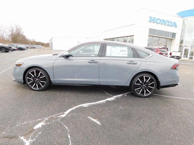 New 2025 Honda Accord Touring image 6