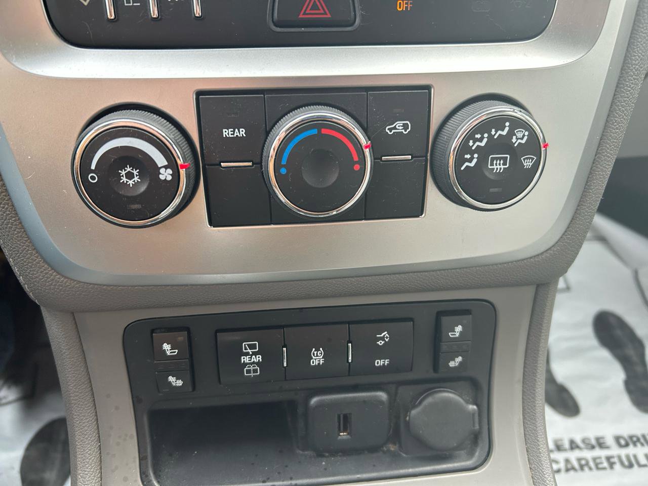 Used 2015 GMC Acadia SLE FWD image 25