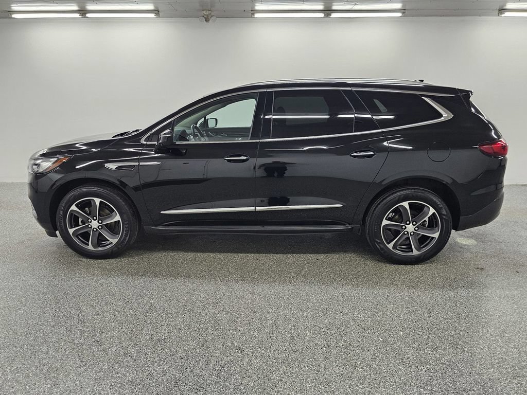 Used 2019 Buick Enclave Essence w/ LPO, Touring Package FWD image 9