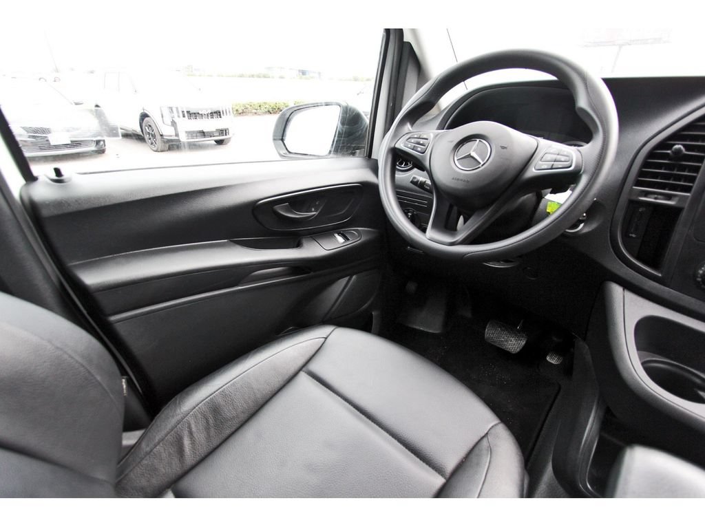 Used 2023 Mercedes-Benz Metris Passenger image 9