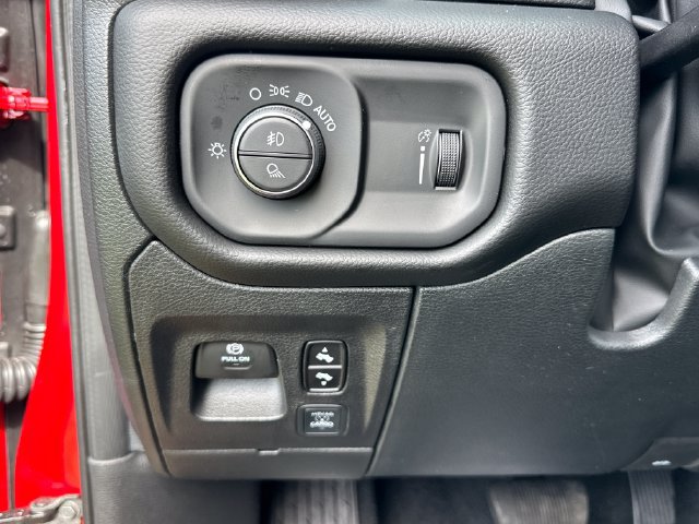 New 2027 RAM 1500 4x4 Crew Cab image 19