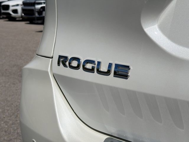 Used 2020 Nissan Rogue SL w/ Premium Package image 11