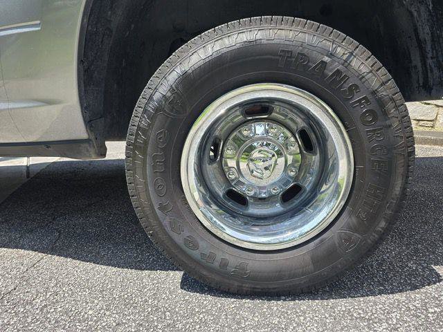 Used 2019 RAM 3500 Tradesman image 17