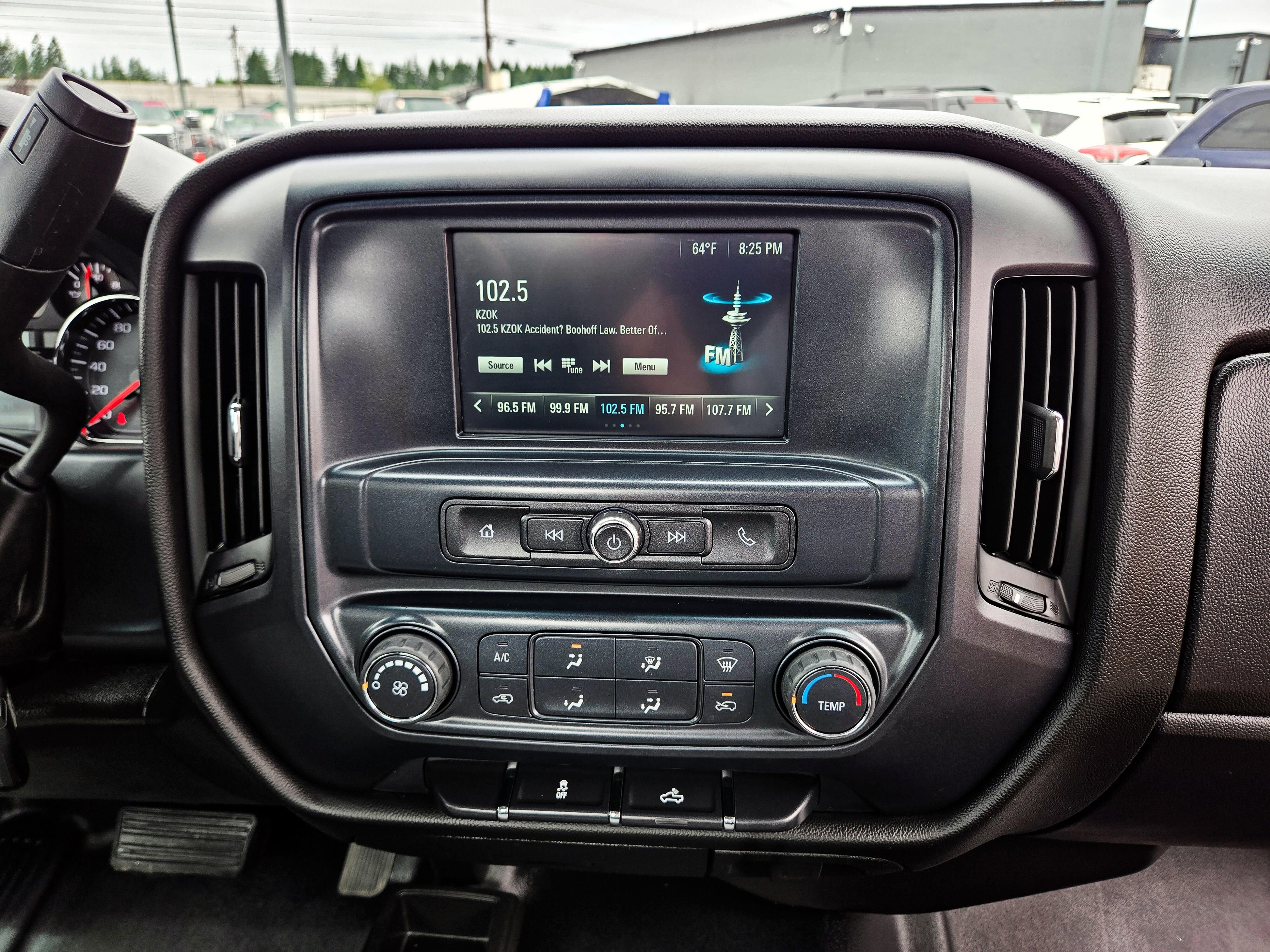 Used 2018 GMC Sierra 1500 4x4 Regular Cab image 17