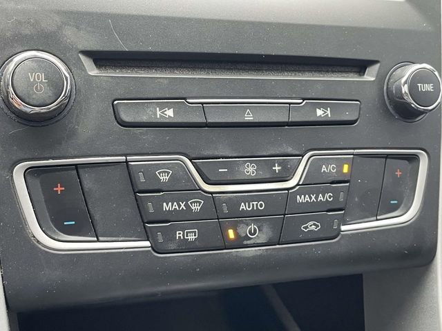 Used 2016 Ford Fusion SE FWD image 20