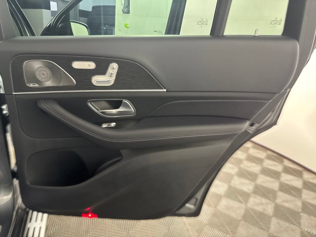 Certified 2026 Mercedes-Benz GLS 450 4MATIC image 24