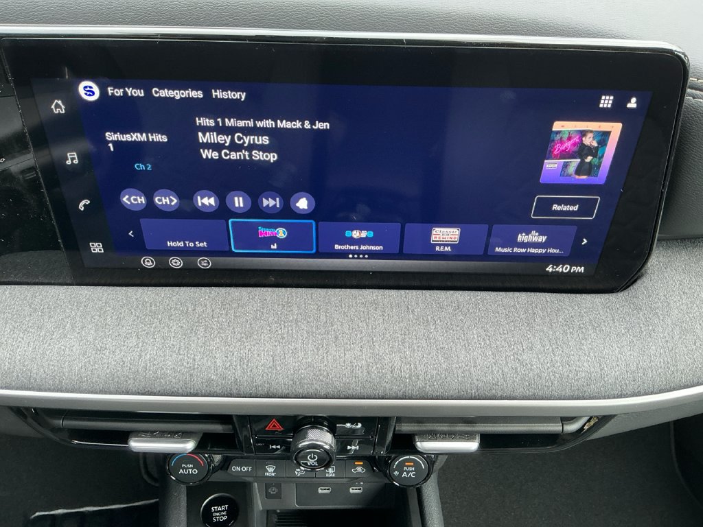 New 2026 Nissan Kicks SV w/ Cold Weather Package FWD image 18