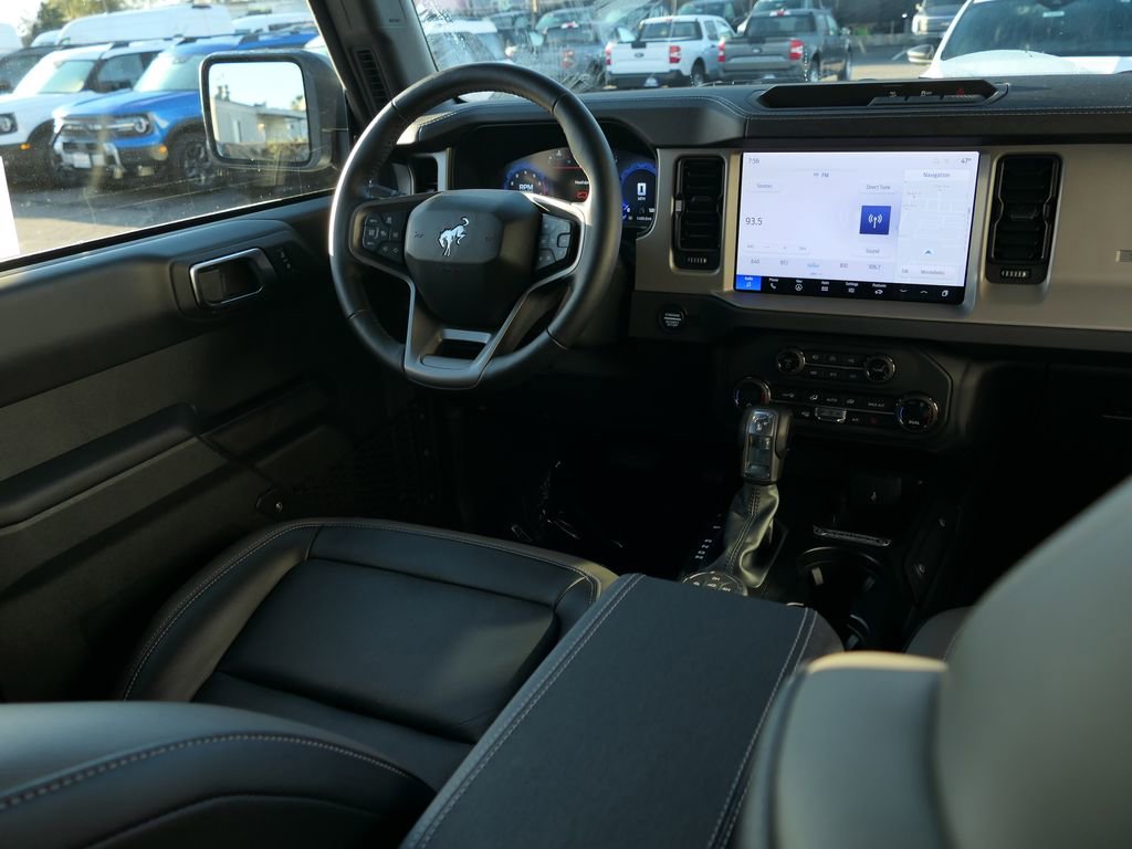 Used 2025 Ford Bronco Outer Banks image 26