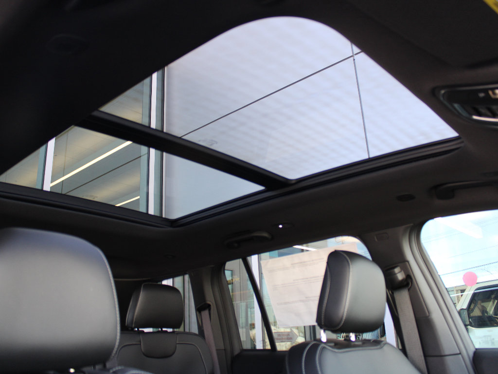 New 2025 Jeep Grand Cherokee Limited w/ Trailer Tow Package image 26