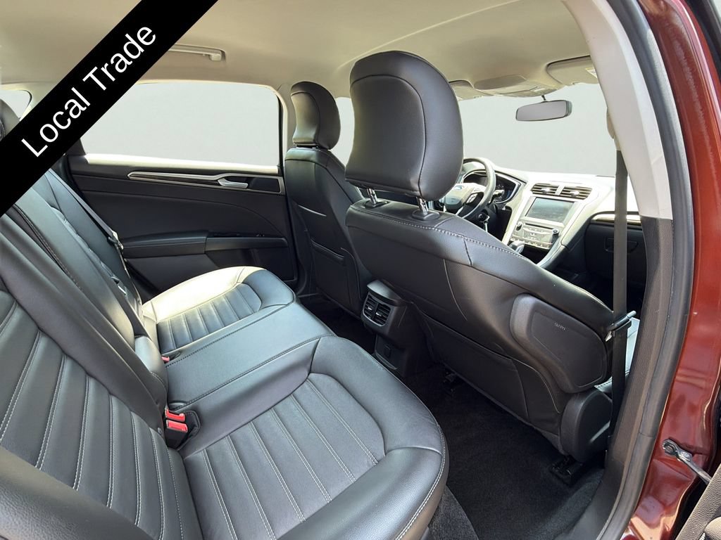Used 2015 Ford Fusion SE w/ Equipment Group 202A FWD image 15