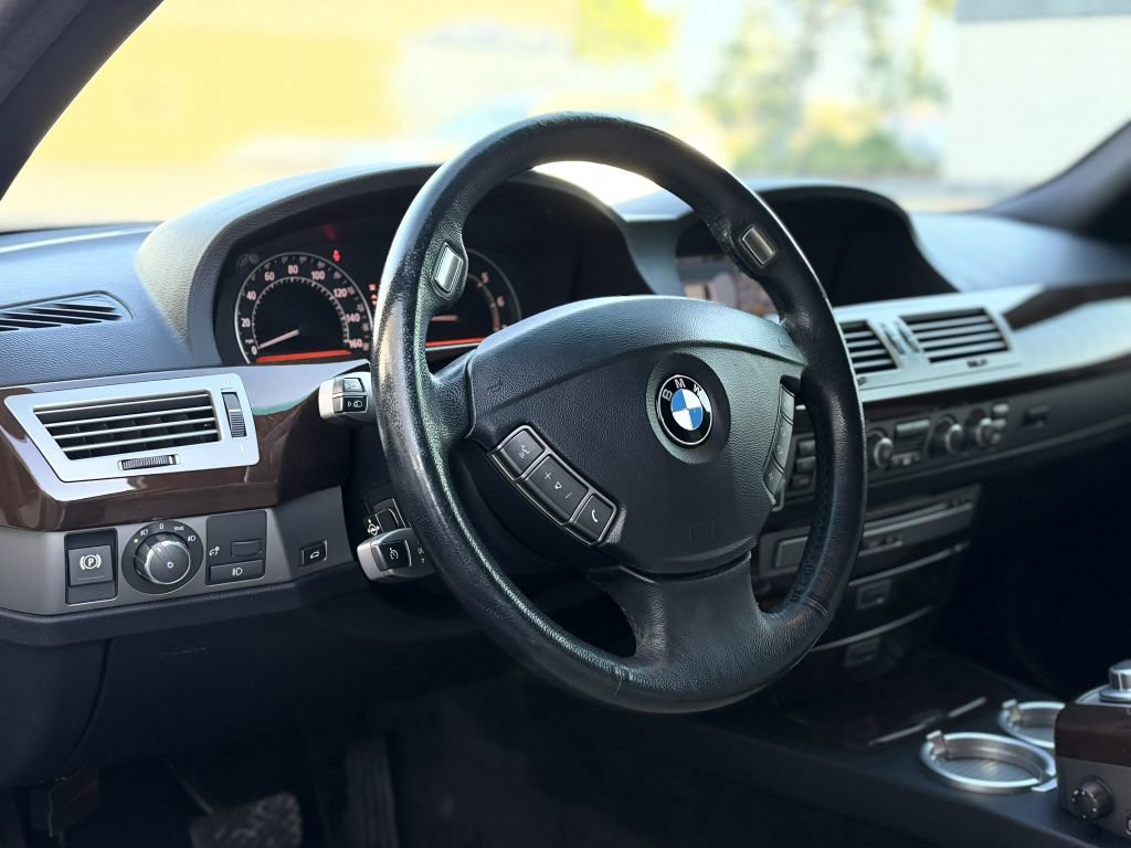 Used 2006 BMW 750Li RWD image 10