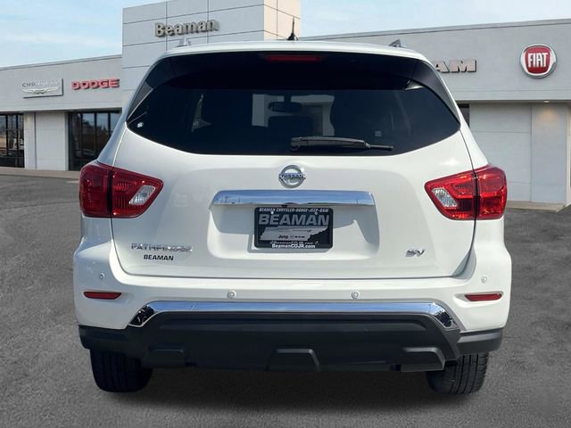 Used 2018 Nissan Pathfinder SV image 6