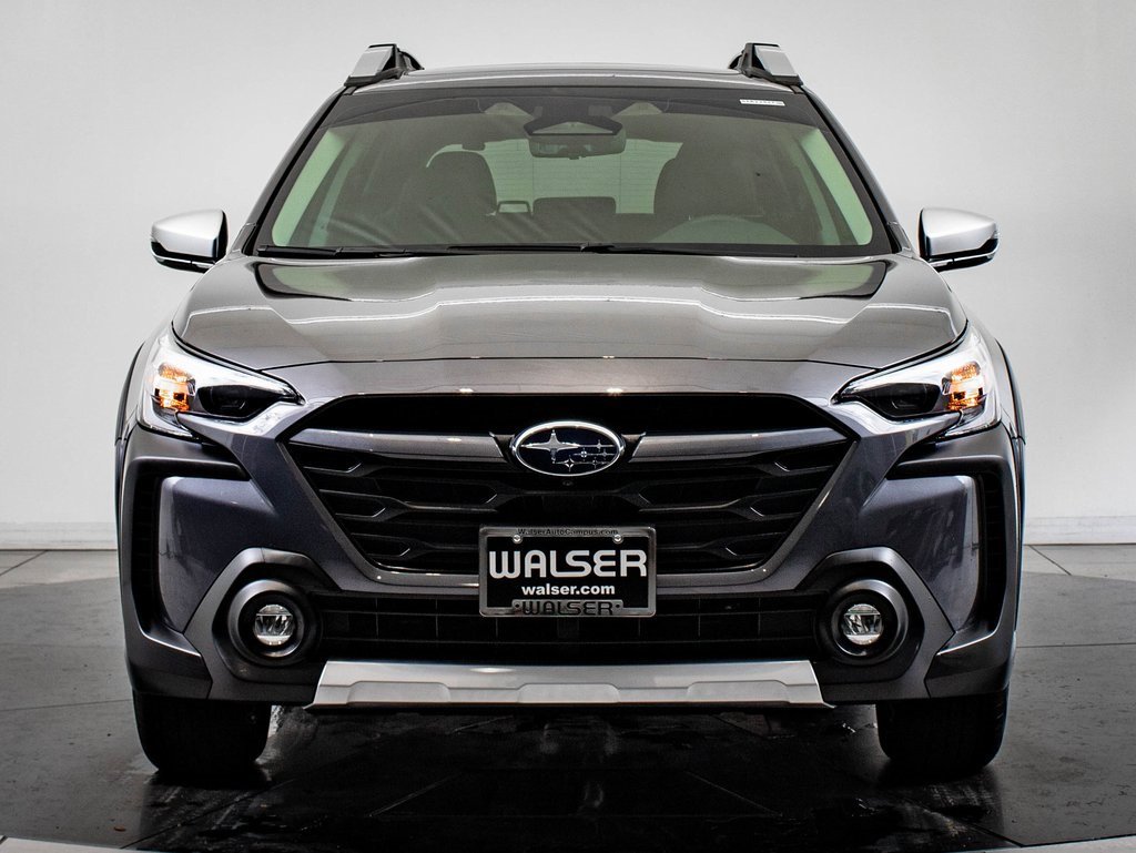 Used 2025 Subaru Outback Touring image 2