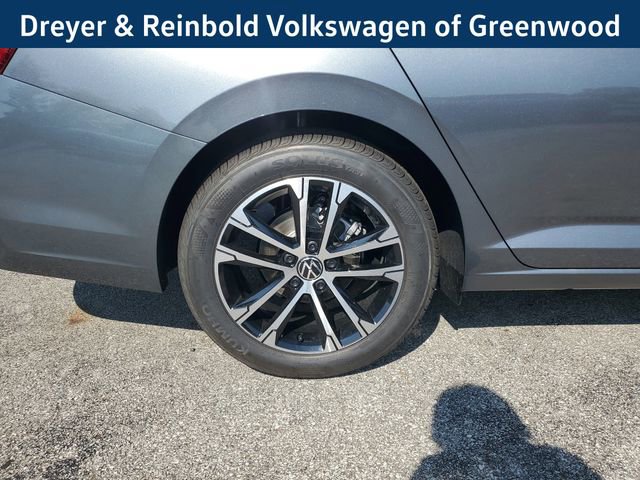 New 2025 Volkswagen Jetta Sport image 3