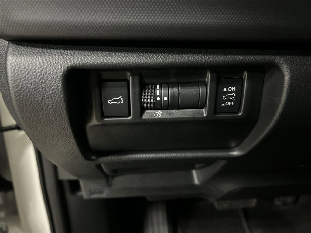 Certified 2025 Subaru Forester Premium image 17
