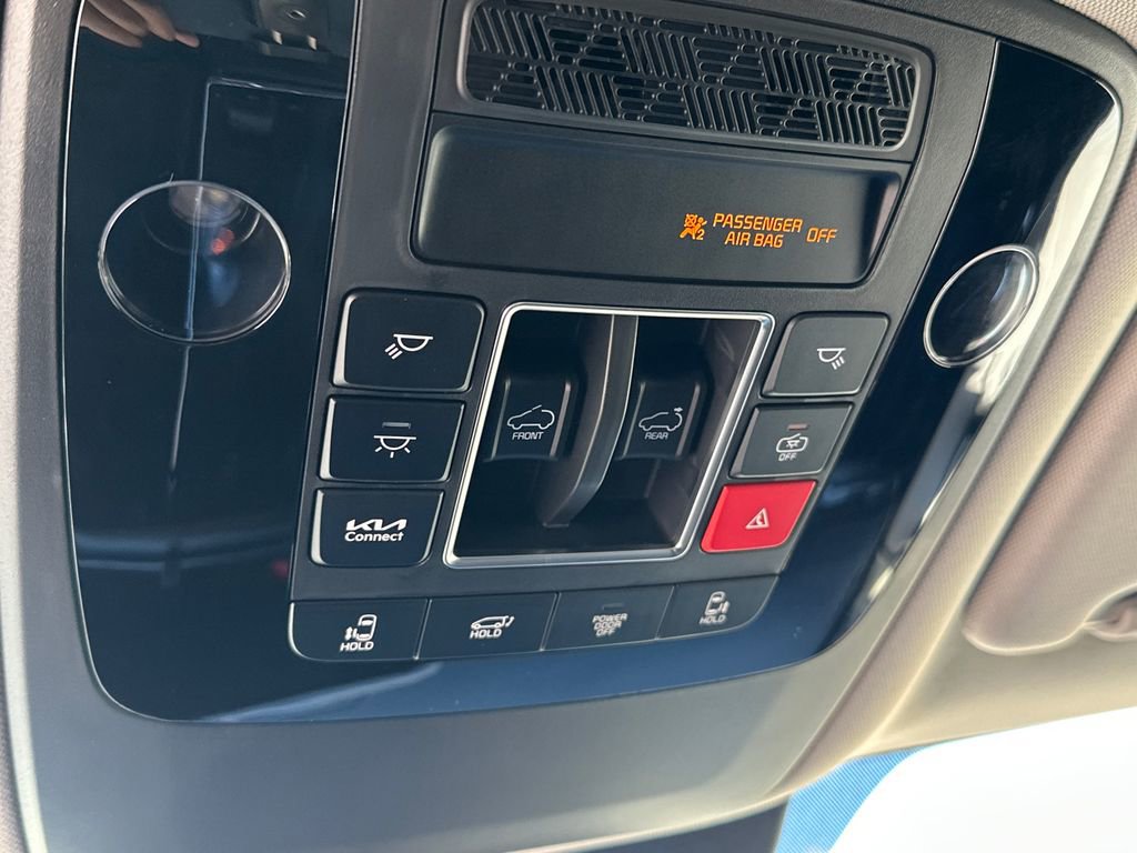 New 2026 Kia Carnival SX w/ SX Dark Edition Package image 32