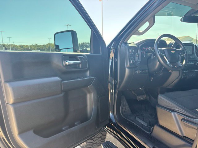 Used 2021 Chevrolet Silverado 2500 Custom w/ Custom Value Package AWD/4WD image 12