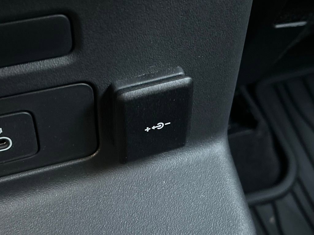 Used 2026 Land Rover Range Rover Velar S image 23