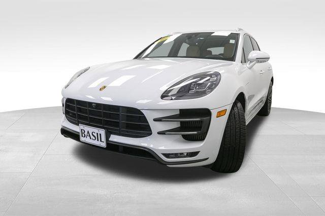Used 2018 Porsche Macan Turbo image 4
