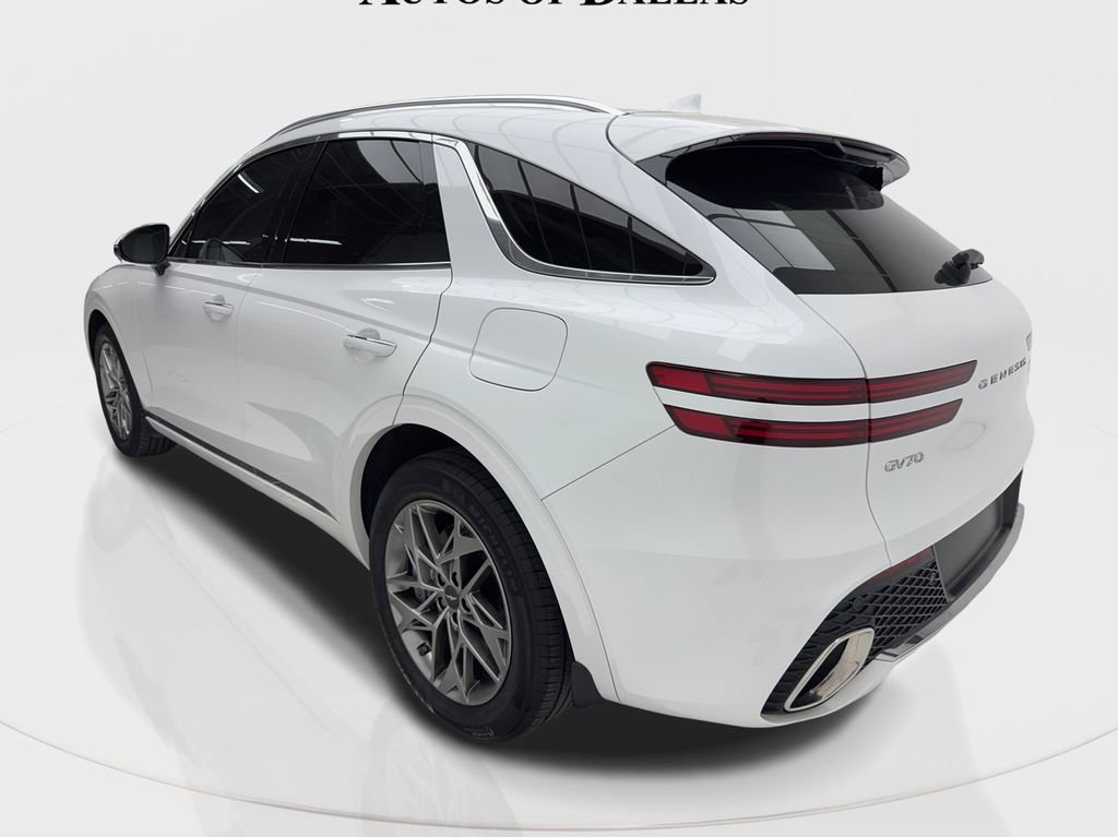 Used 2024 Genesis GV70 2.5T w/ Select Package image 10