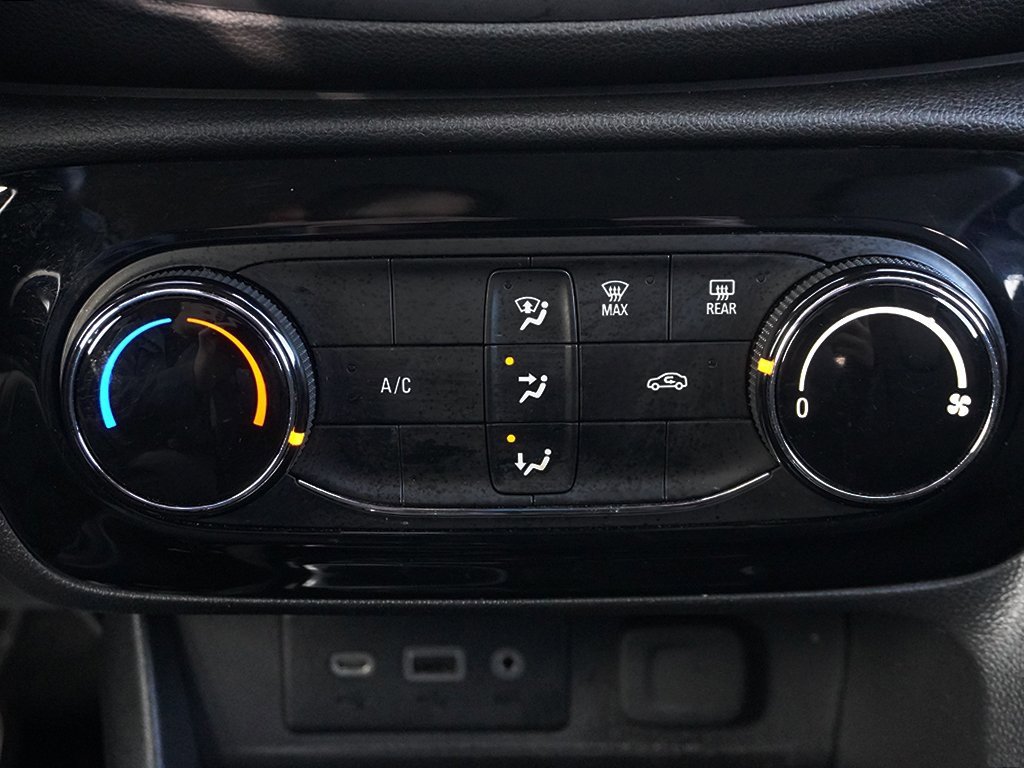 Used 2020 Buick Encore GX Preferred w/ Sport Touring Package image 40