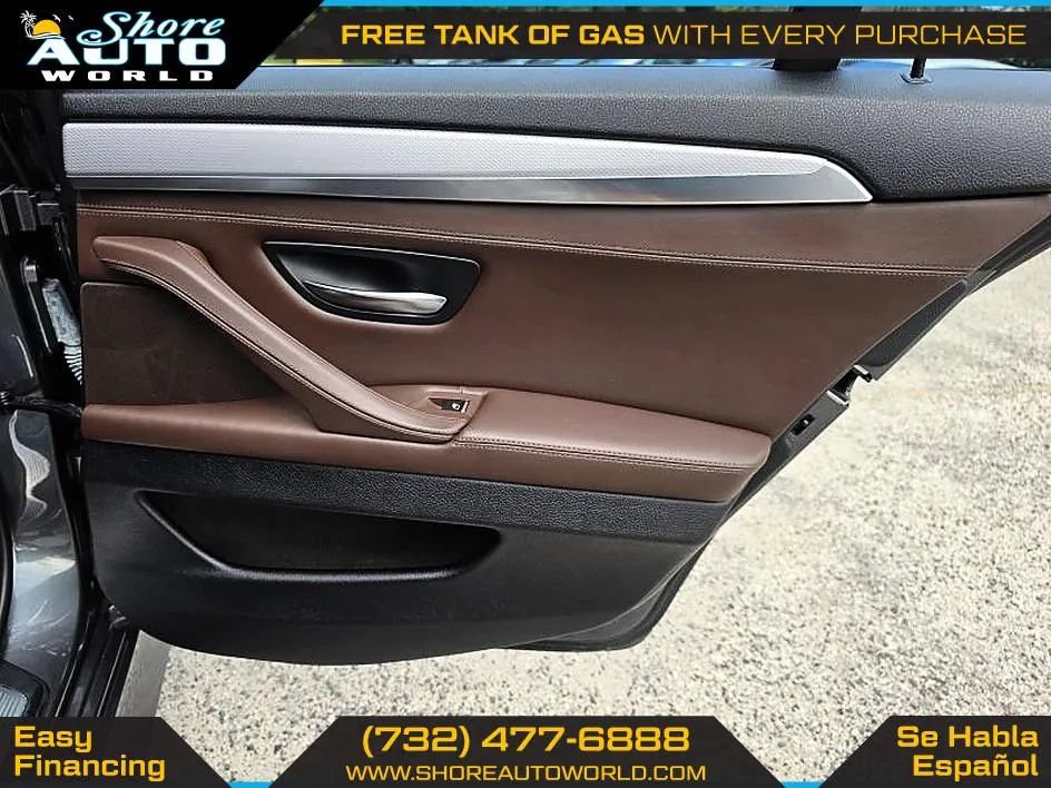 Used 2016 BMW 550i xDrive Sedan AWD/4WD image 26