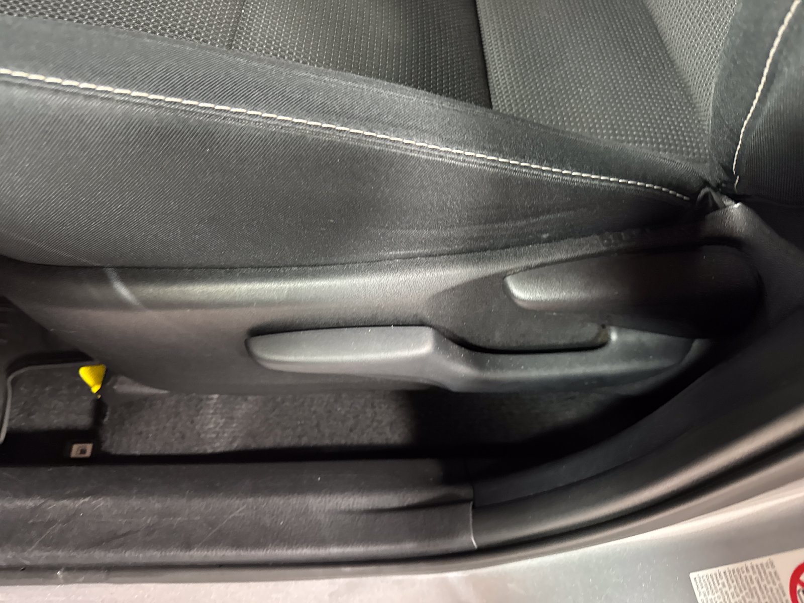 Used 2017 Toyota RAV4 XLE AWD/4WD image 15