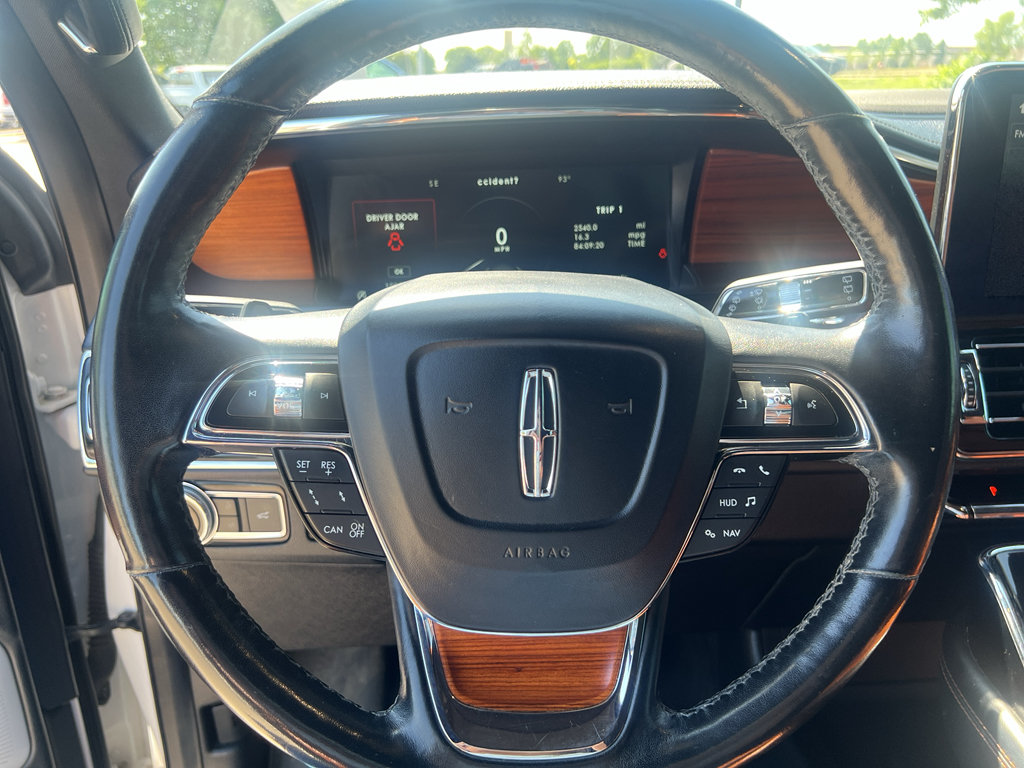 Used 2019 Lincoln Navigator Reserve w/ Cargo Package AWD/4WD image 31