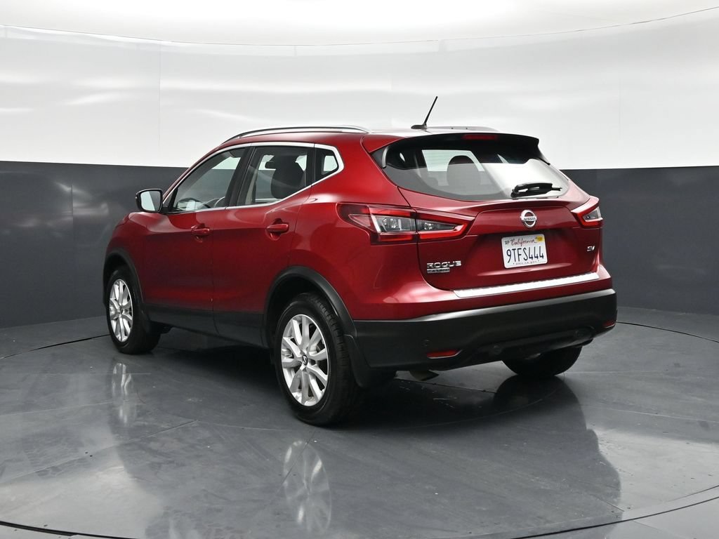 Used 2022 Nissan Rogue Sport SV FWD image 7