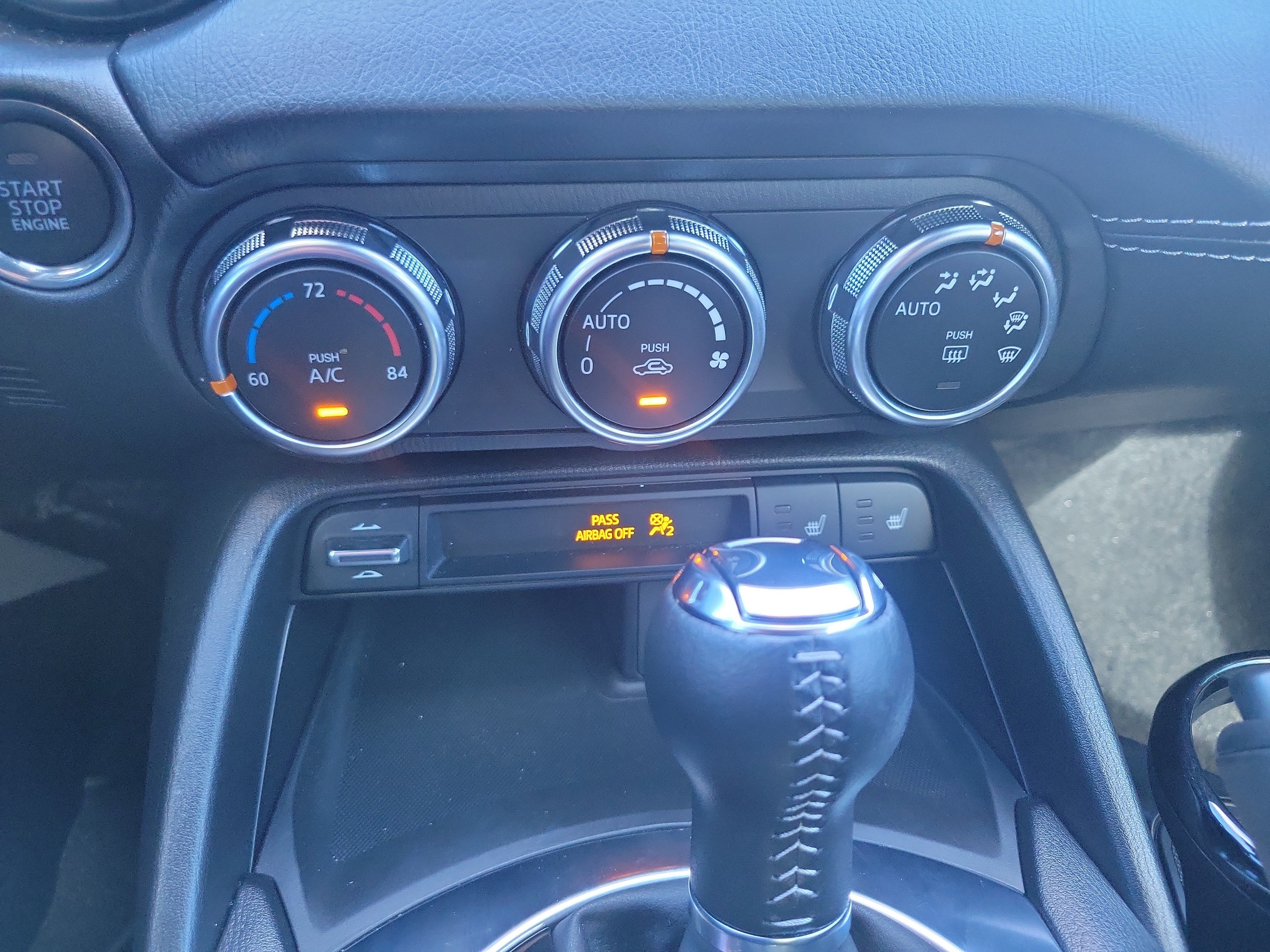 Used 2023 MAZDA MX-5 Miata Grand Touring RWD image 18