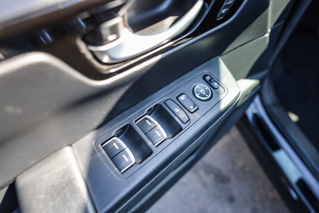 Used 2023 Honda CR-V Sport Touring image 12