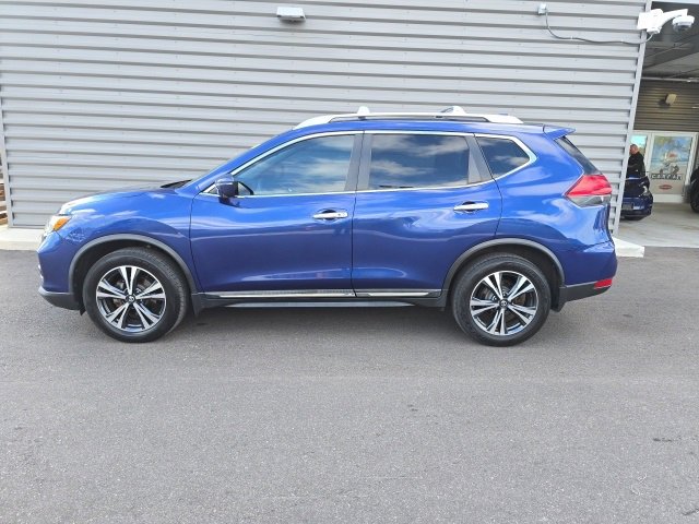 Used 2017 Nissan Rogue SL w/ SL Premium Package