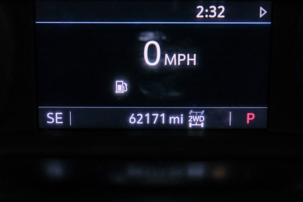 Used 2021 Chevrolet Silverado 2500 LT w/ Fleet Comfort Package AWD/4WD image 19