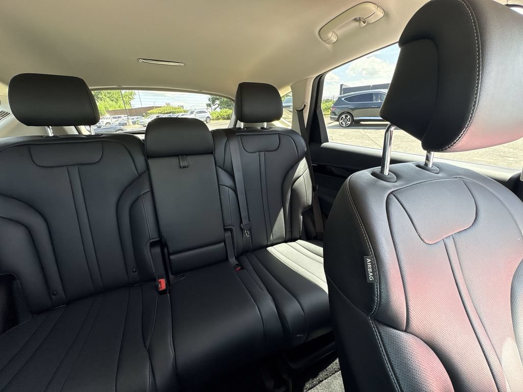 Used 2025 Genesis GV80 2.5T Standard AWD/4WD image 14