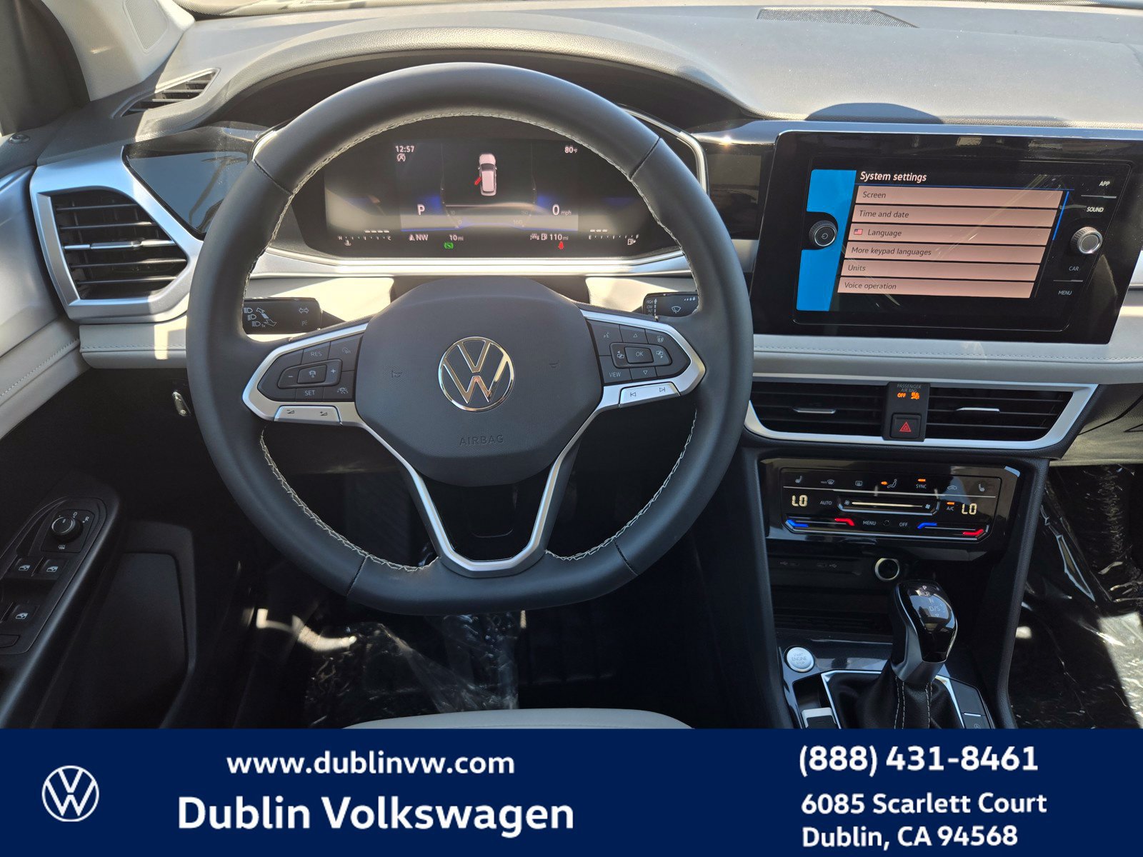 New 2026 Volkswagen Taos SE FWD image 11