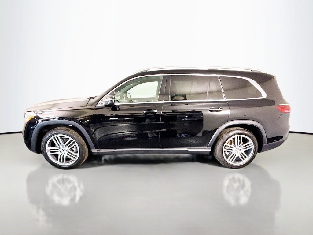 Used 2025 Mercedes-Benz GLS 450 4MATIC image 6