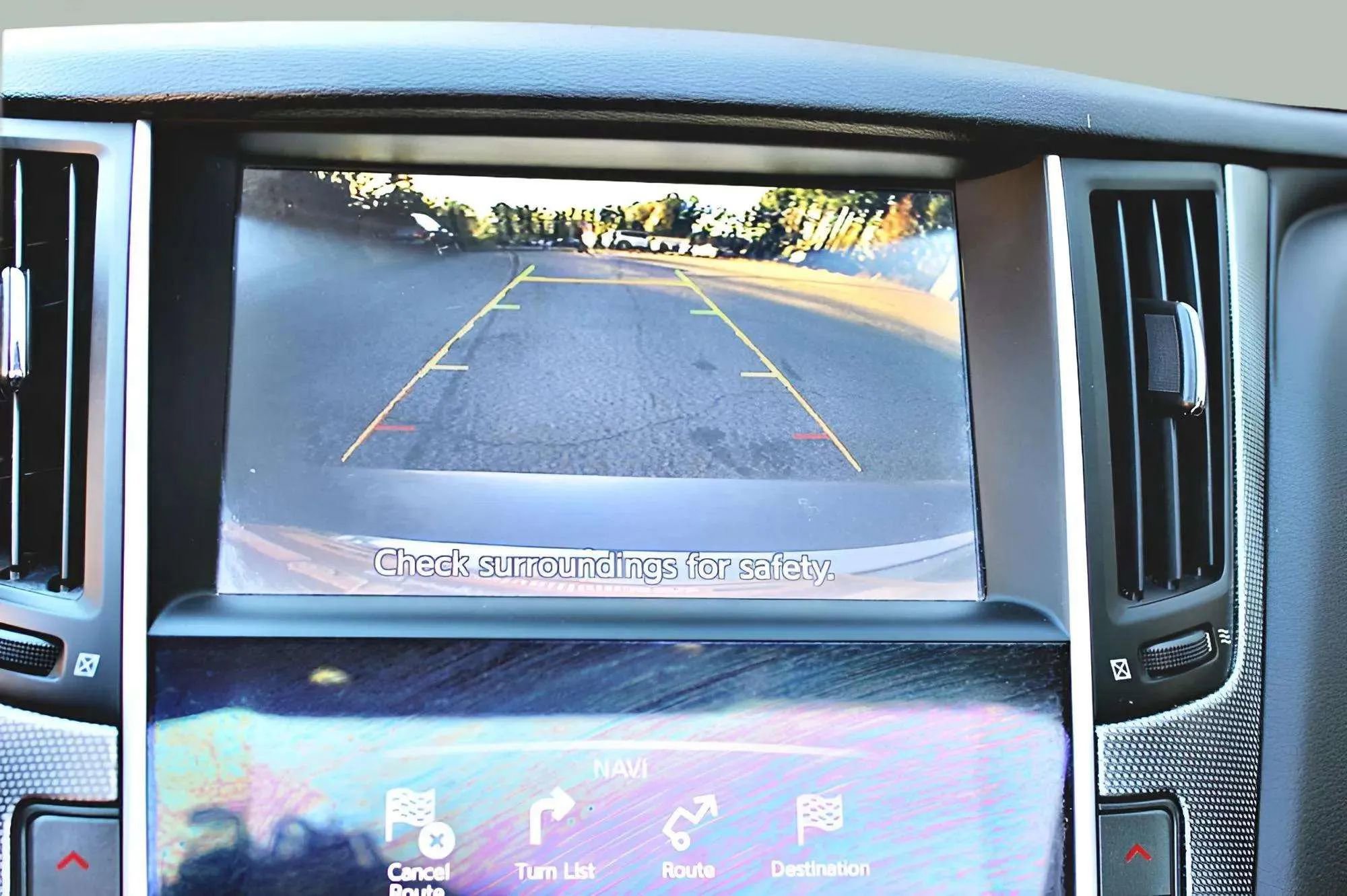 Used 2014 INFINITI Q50 Premium w/ Navigation Package RWD image 18