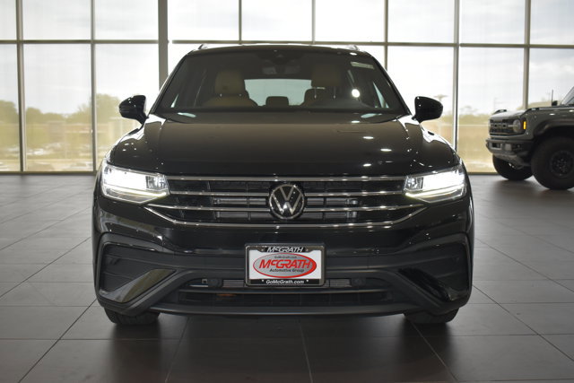Used 2022 Volkswagen Tiguan SE AWD/4WD image 5