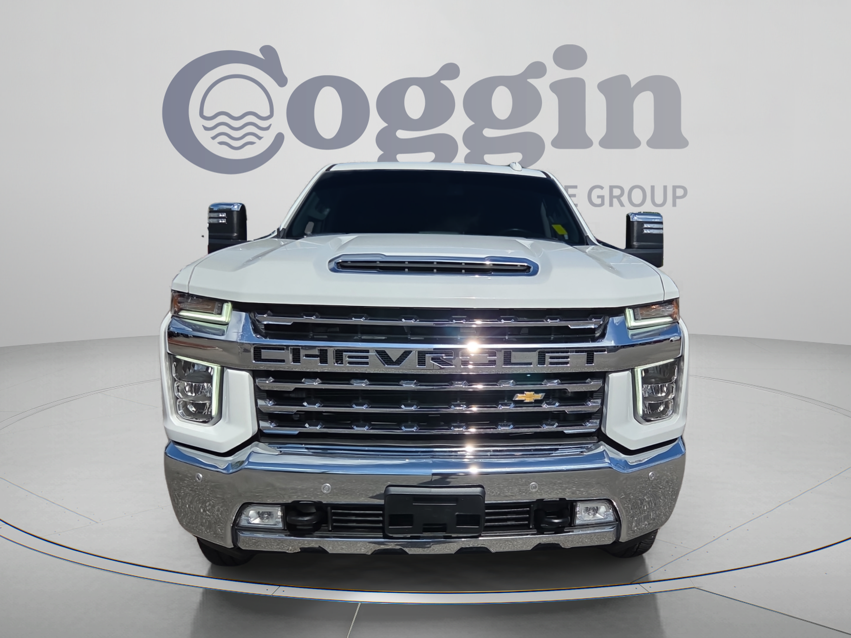 Certified 2022 Chevrolet Silverado 2500 LTZ w/ Safety Package AWD/4WD image 8