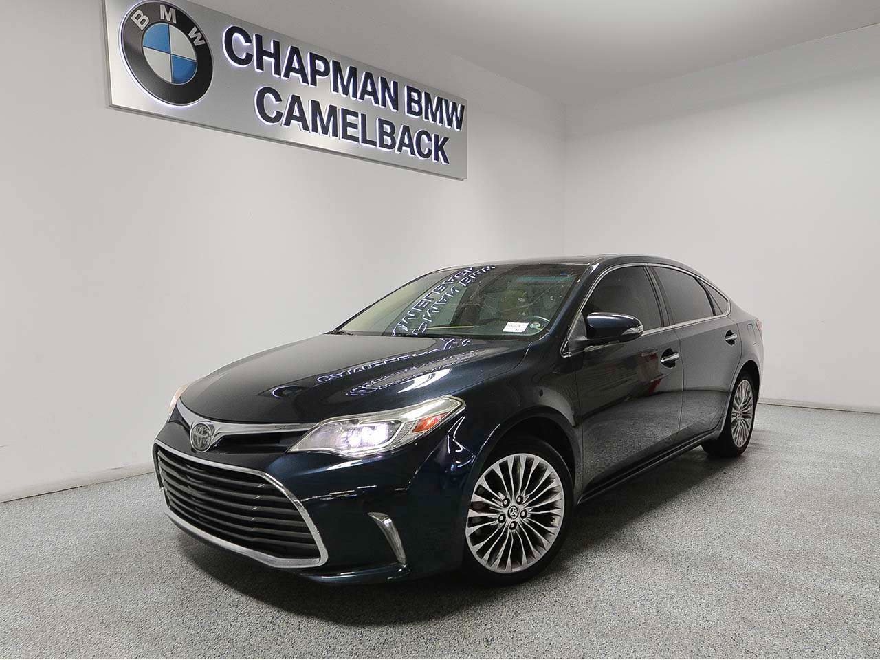 Used 2017 Toyota Avalon Limited w/ Carpet Mat Package FWD image 1