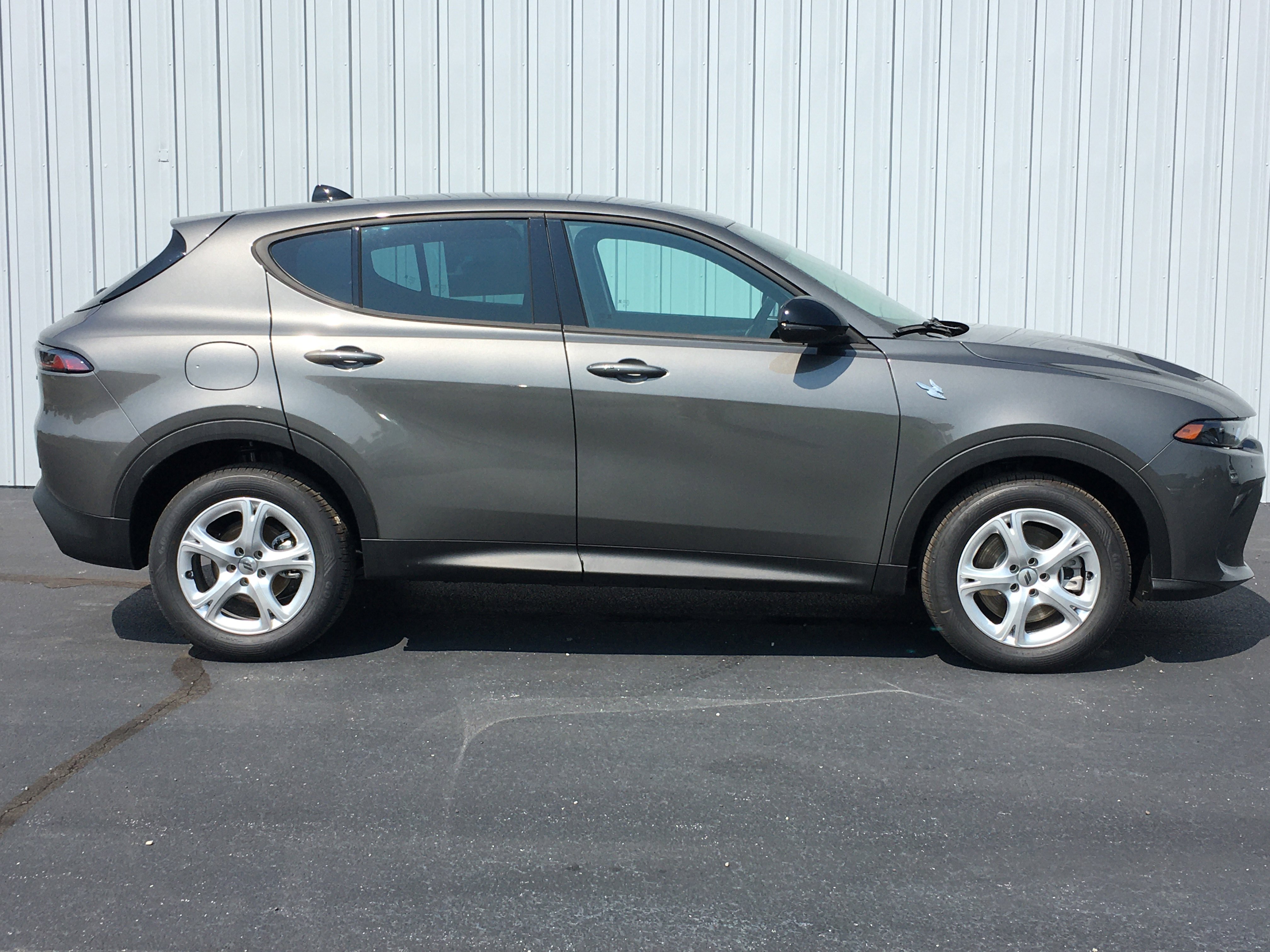 New 2025 Dodge Hornet GT w/ Cold Weather Group image 2