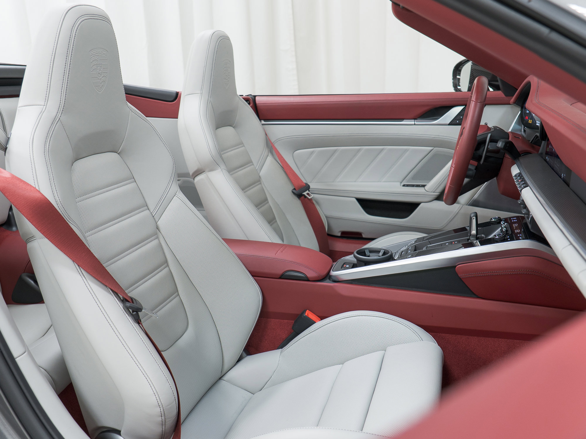 Certified 2022 Porsche 911 Turbo S AWD/4WD image 35